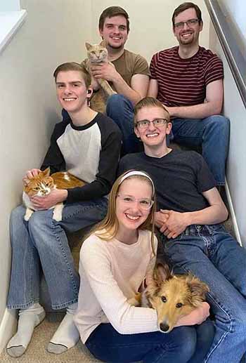 Evan and his siblings Alec, Ian, Adam, and Lily. 